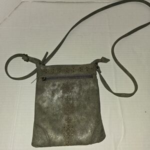 Elegant Green Crossbody Bag